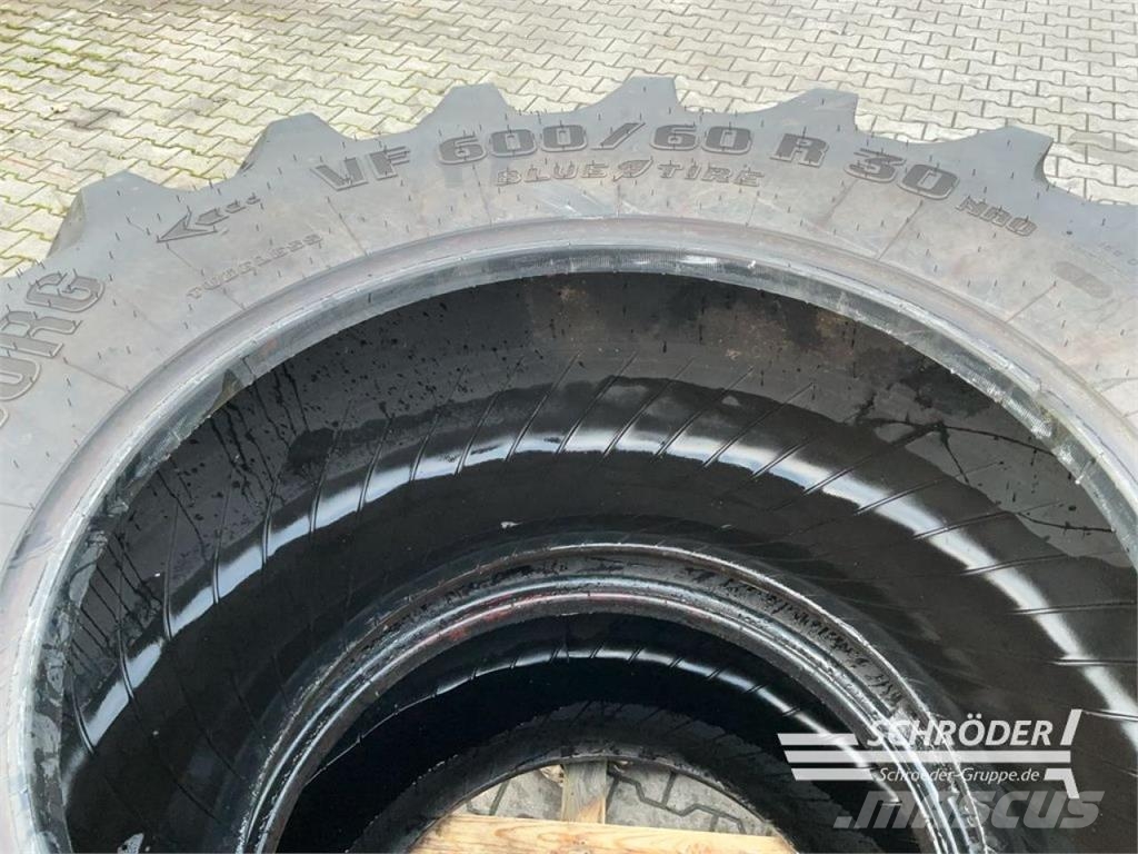 Trelleborg VF 600/60 R30 + VF 710/60 R42 Gume, točkovi i felne