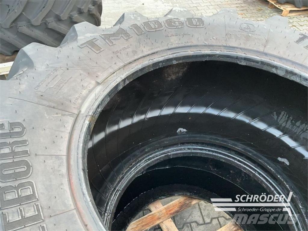 Trelleborg VF 600/60 R30 + VF 710/60 R42 Gume, točkovi i felne
