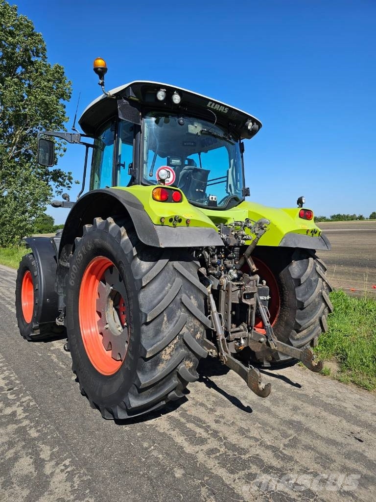 CLAAS Arion 530 Tractors