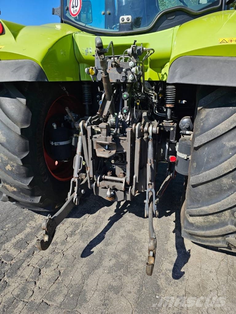 CLAAS Arion 530 Tractors