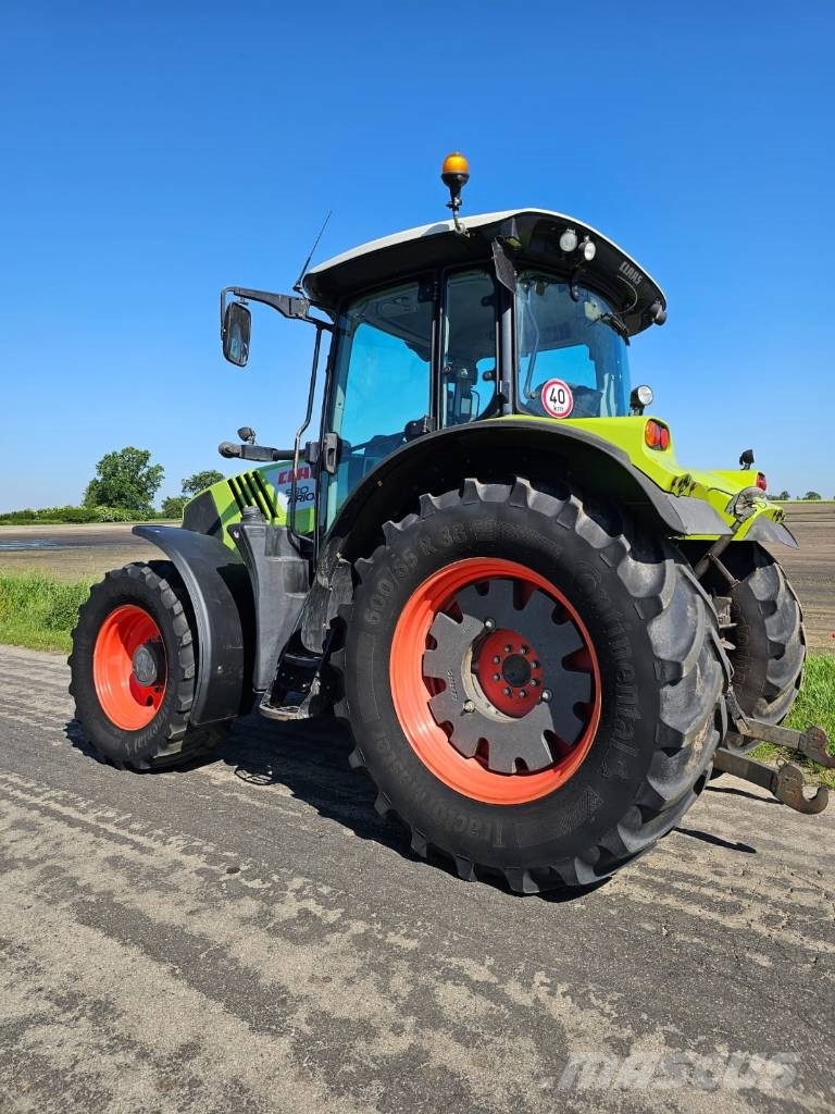CLAAS Arion 530 Tractors