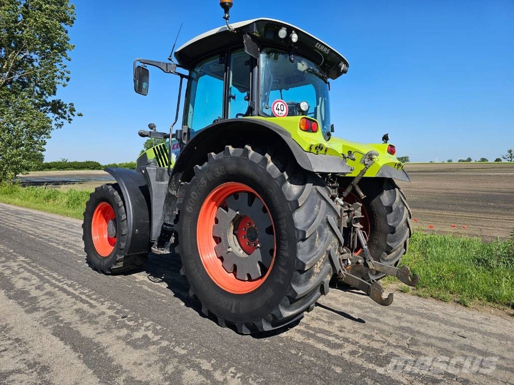 CLAAS Arion 530 Tractors