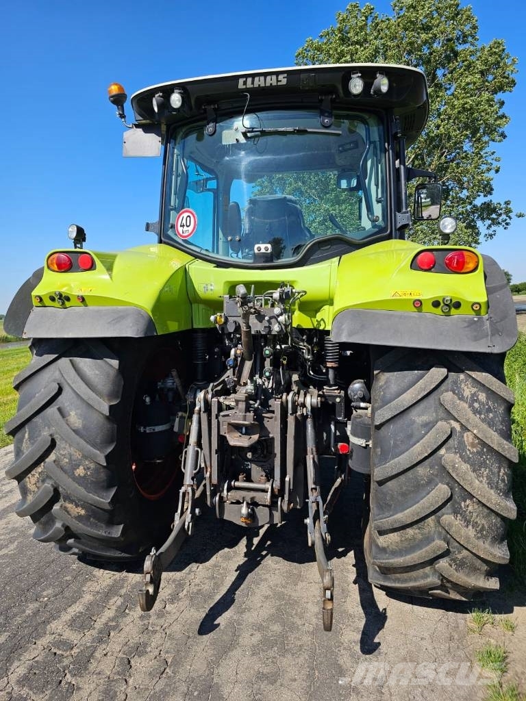 CLAAS Arion 530 Tractors