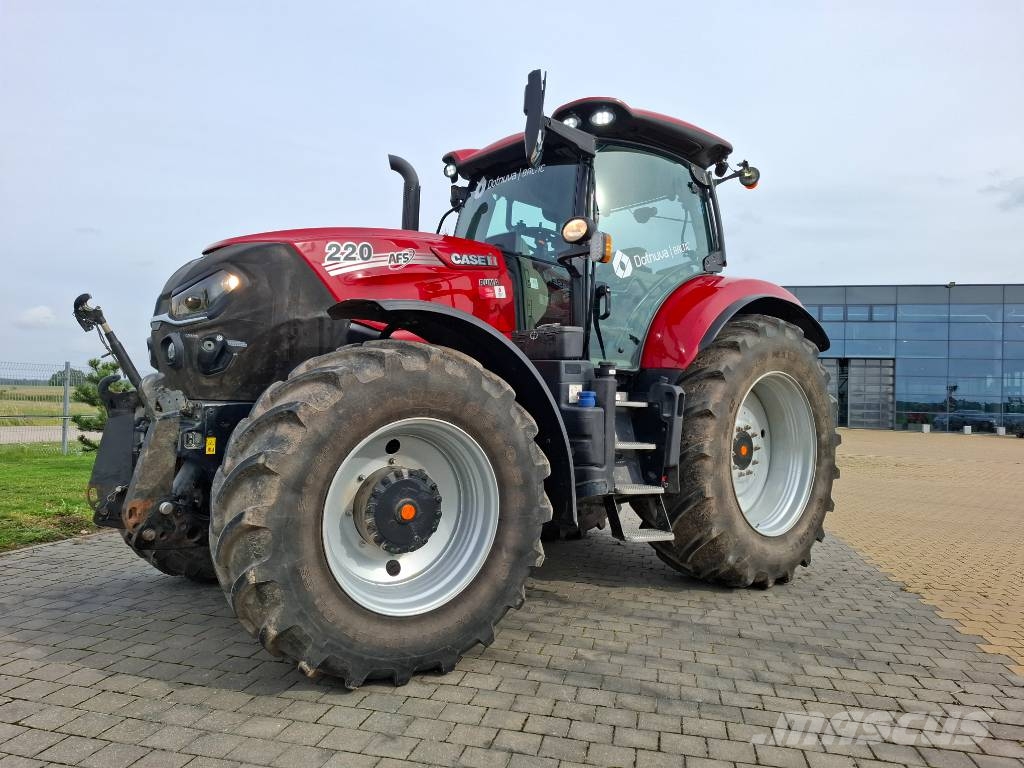 Case IH Puma 220 Tractors