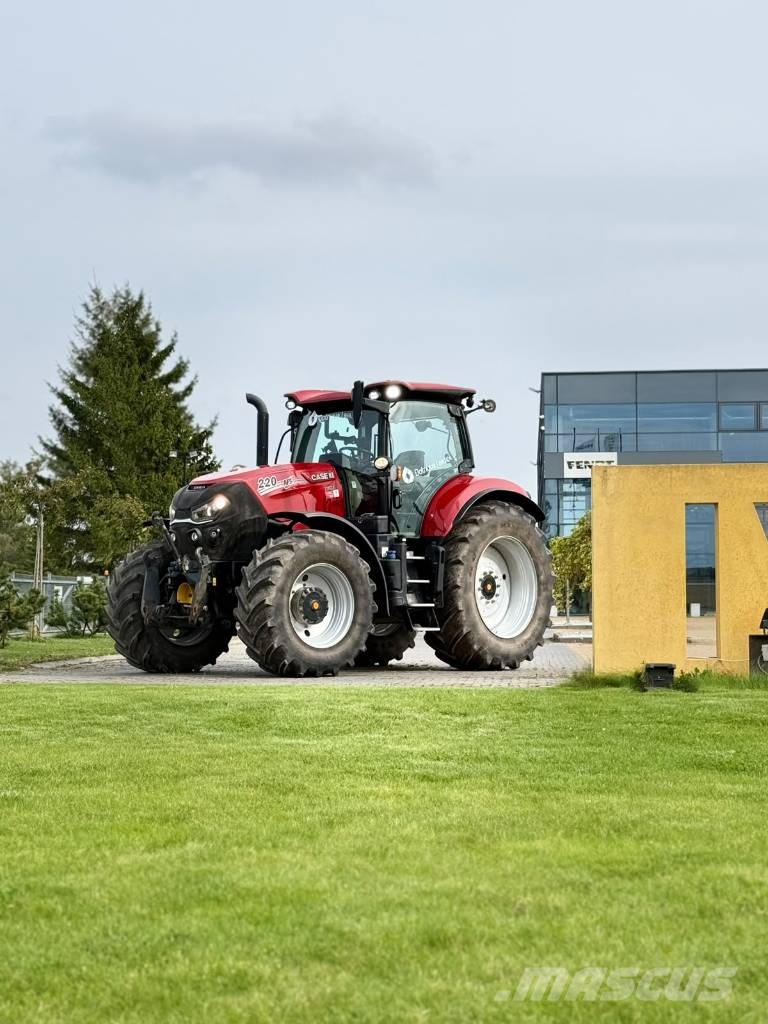 Case IH Puma 220 Tractors