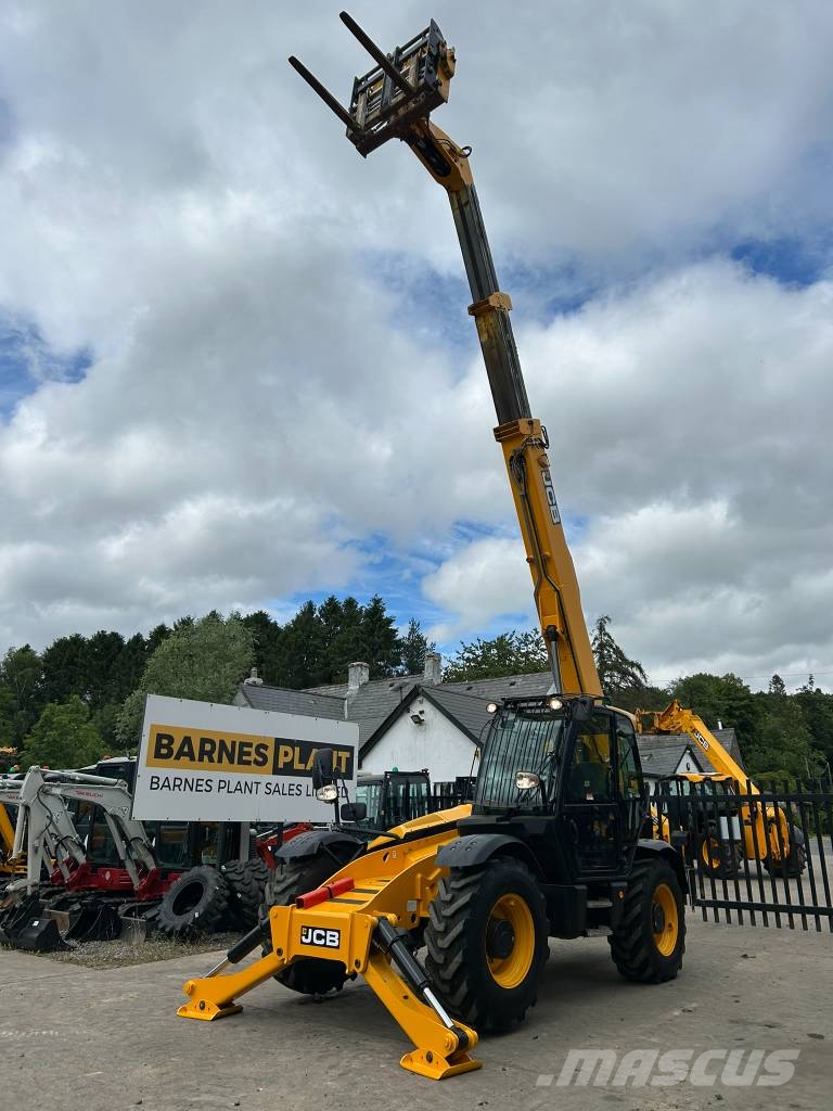 JCB 540-140 Teleskopické manipulátory