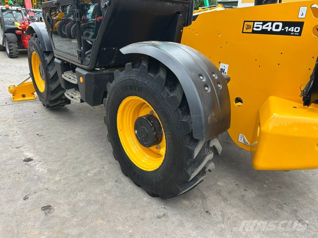 JCB 540-140 Teleskopické manipulátory