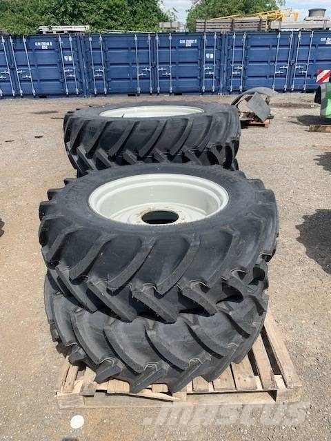 Mitas MITAS 380/70R28 & 480/70R38 Ruedas