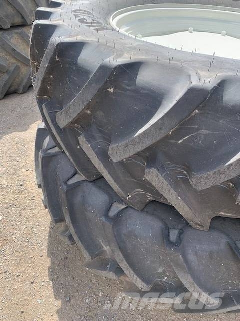 Mitas MITAS 380/70R28 & 480/70R38 Ruedas