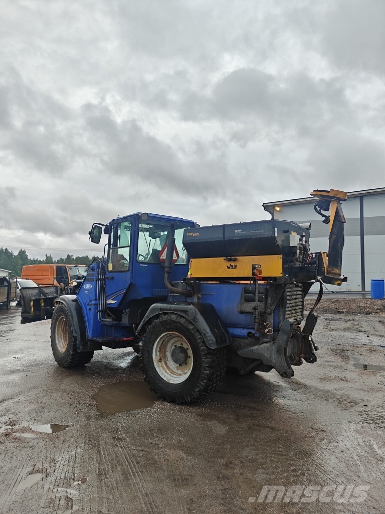 Wille 855 C Kompaktie traktori