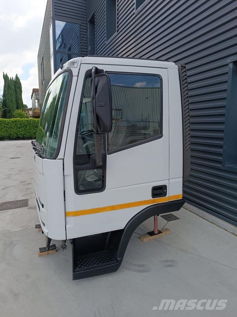 Iveco EUROCARGO TECTOR Kabine i unutrašnjost