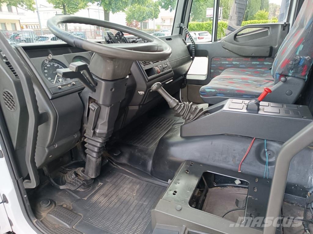 Iveco EUROCARGO TECTOR Kabine i unutrašnjost