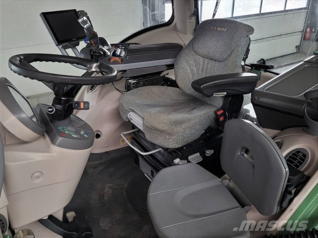 Fendt 828 Profi Plus Tractoren