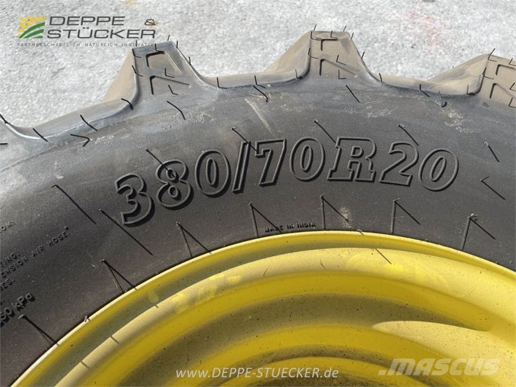 BKT 280/70 R20 Agrimax RT 765 农业机械-其他
