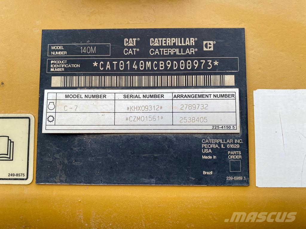 CAT 140M Ripper + Pushblock Tiehöylät