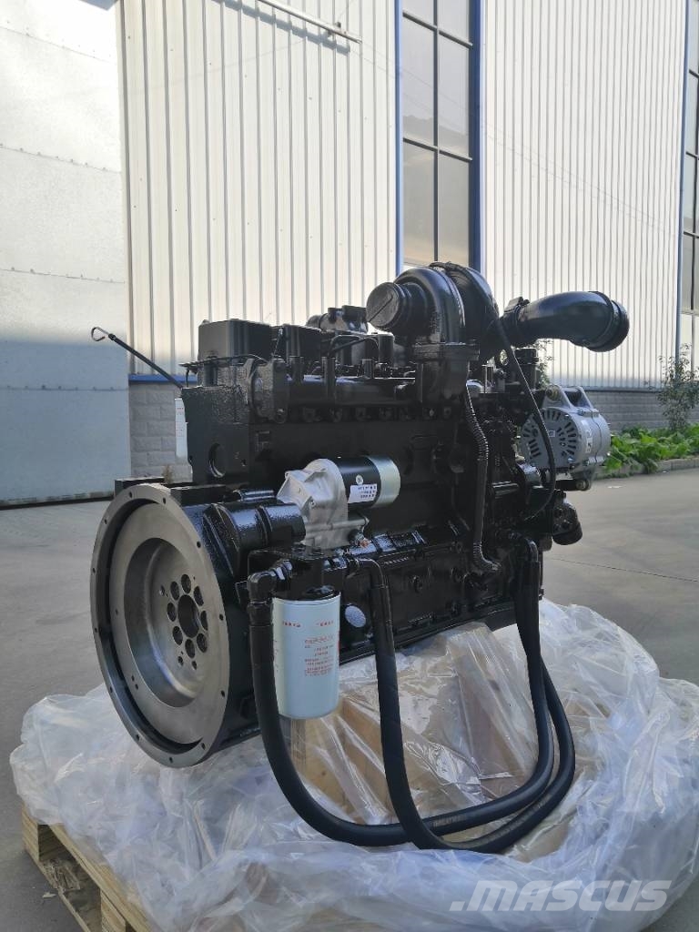 Komatsu PC200-7 / PC200LC-7 엔진