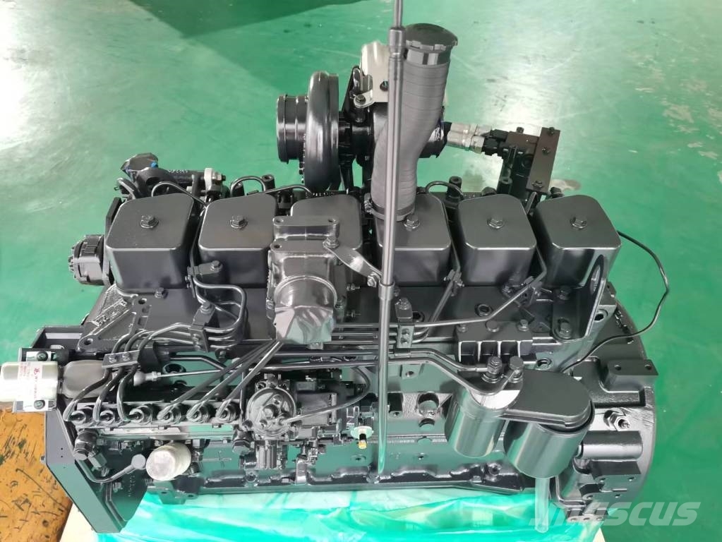Komatsu PC200-7 / PC200LC-7 엔진