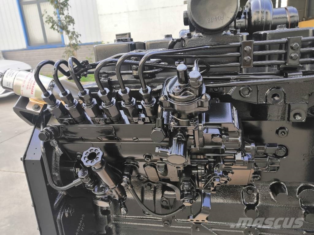 Komatsu PC200-7 / PC200LC-7 엔진