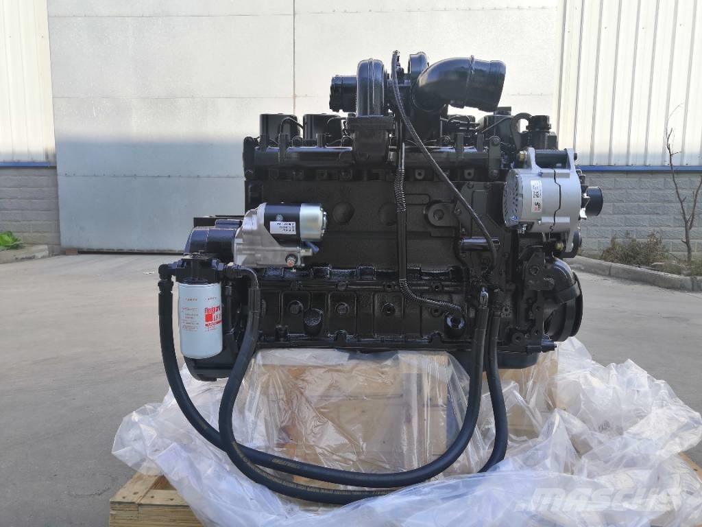 Komatsu PC200-7 / PC200LC-7 엔진