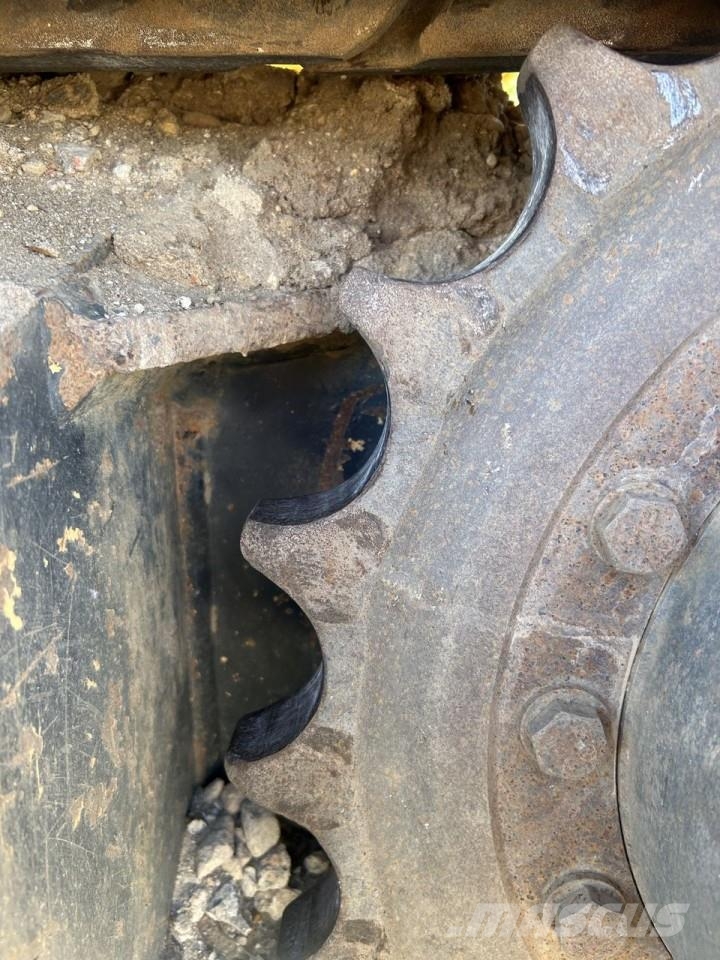 Komatsu PC138US-11 Εκσκαφείς με ερπύστριες