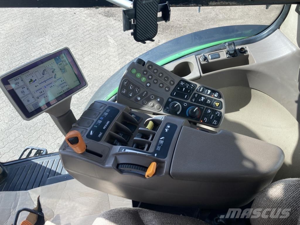 John Deere 8245R Трактори