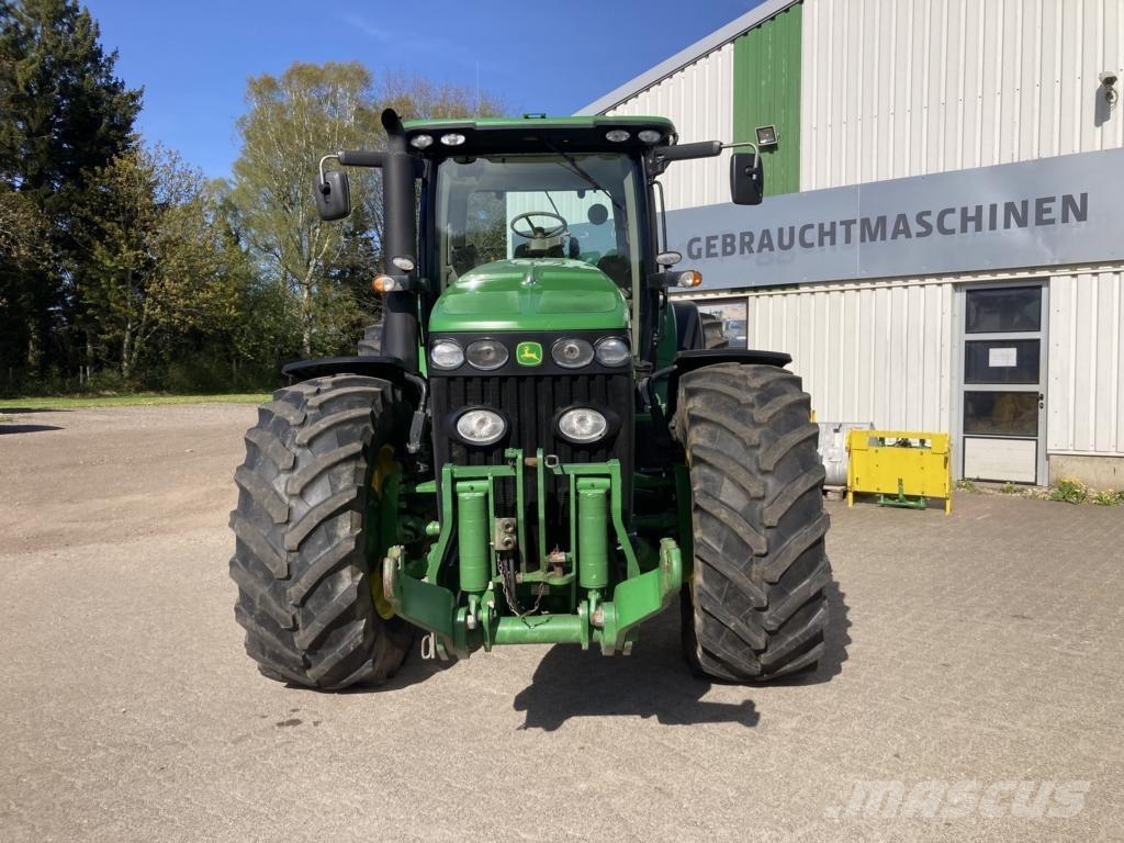 John Deere 8245R Трактори