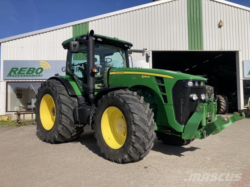 John Deere 8245R Трактори