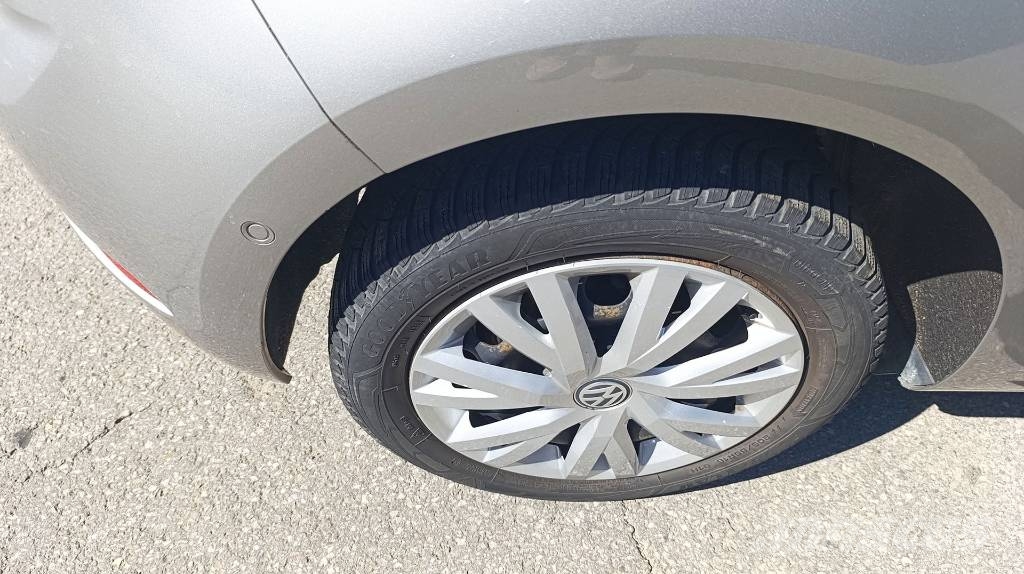 Volkswagen Golf VII 1.6 TDI - Klima, Navi, Standheizung Personbiler