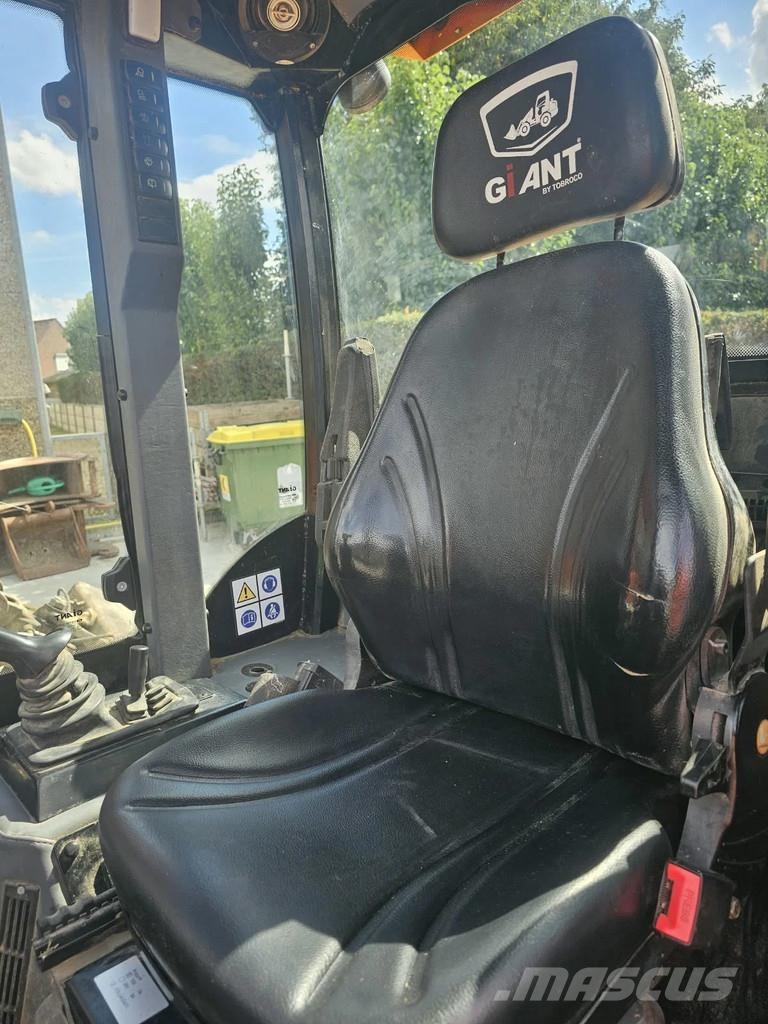 GiANT G3500 Teleskop-Radlader