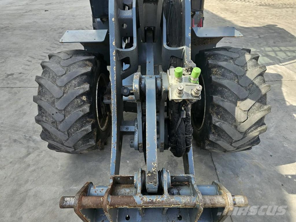 GiANT G3500 Teleskop-Radlader