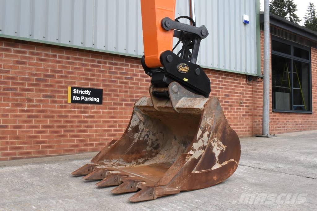Develon DX 140 LC-7 K Crawler excavators