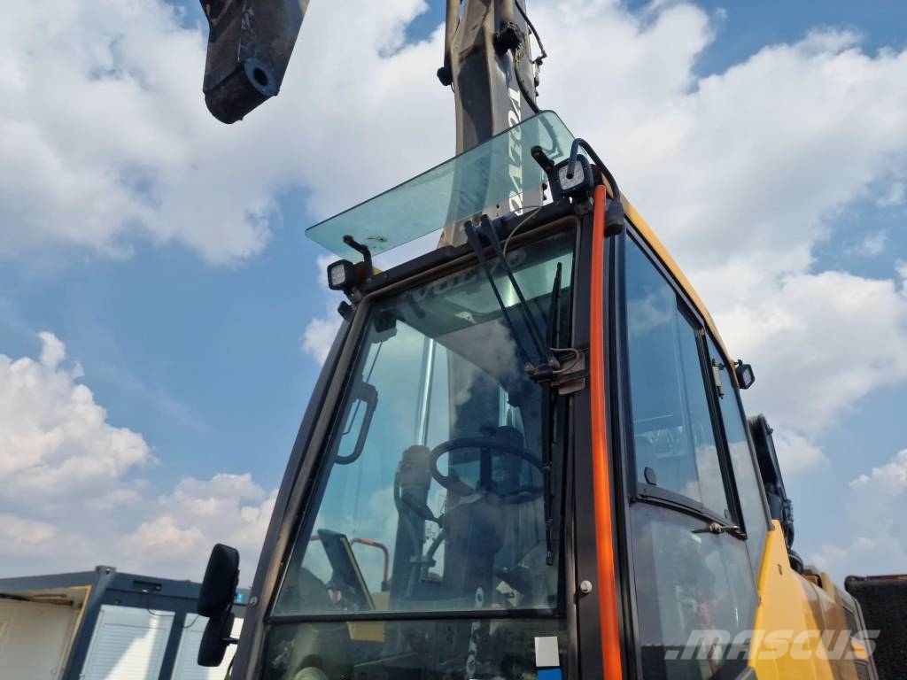 Volvo EW240E wheeled excavator Колесни екскаватори