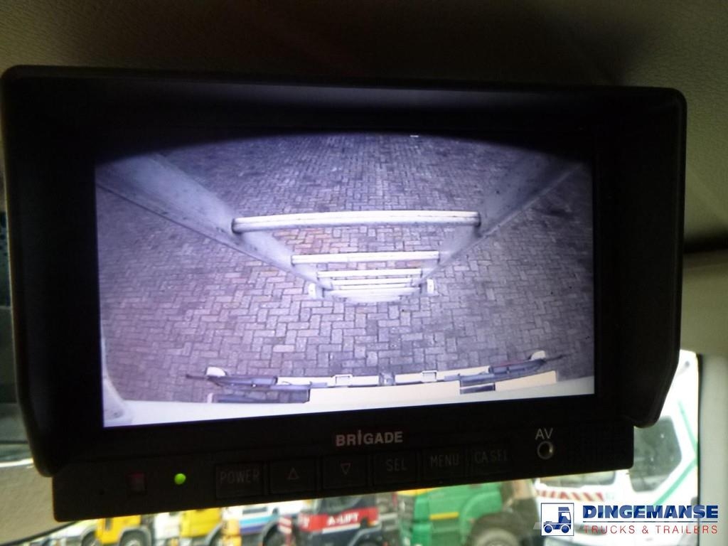 Renault Premium 270 dxi 4x2 fuel tank 13.3 m3 / 4 comp Tankwagen