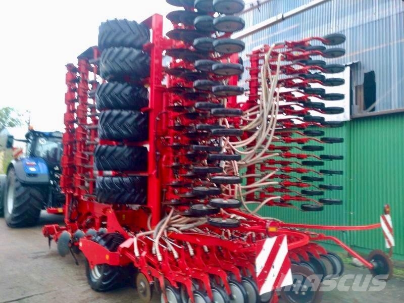 Pöttinger Terrasem C9 Artis Agricultura - Otros