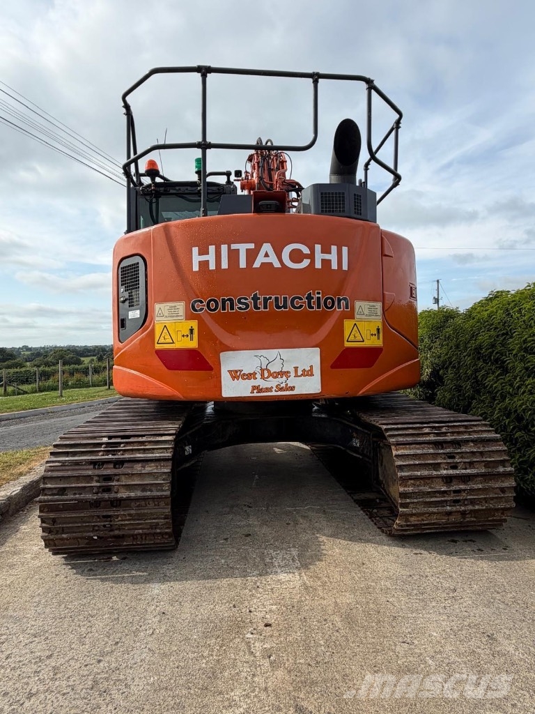 Hitachi ZX 135 US Roomikekskavaatorid