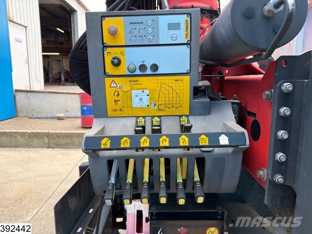 Iveco X-Way 360 6x4, EURO 6, Palfinger, Remote Camioane platforma/prelata