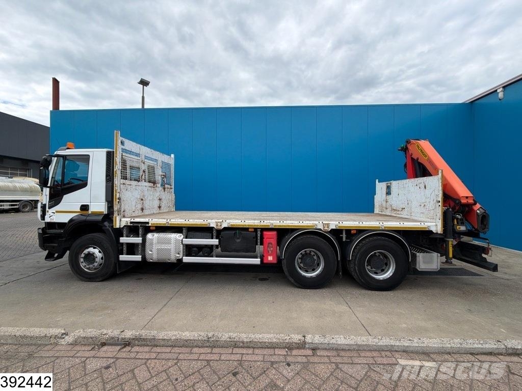 Iveco X-Way 360 6x4, EURO 6, Palfinger, Remote Camioane platforma/prelata