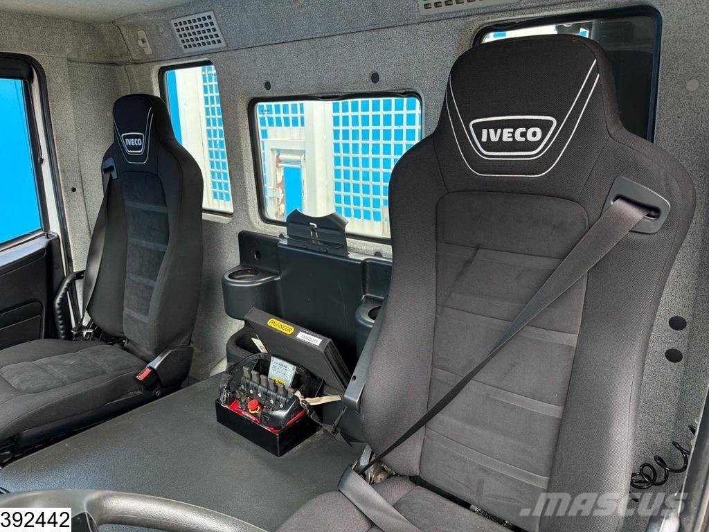Iveco X-Way 360 6x4, EURO 6, Palfinger, Remote Camioane platforma/prelata