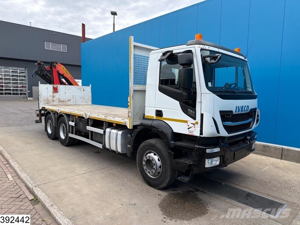 Iveco X-Way 360 6x4, EURO 6, Palfinger, Remote Camioane platforma/prelata