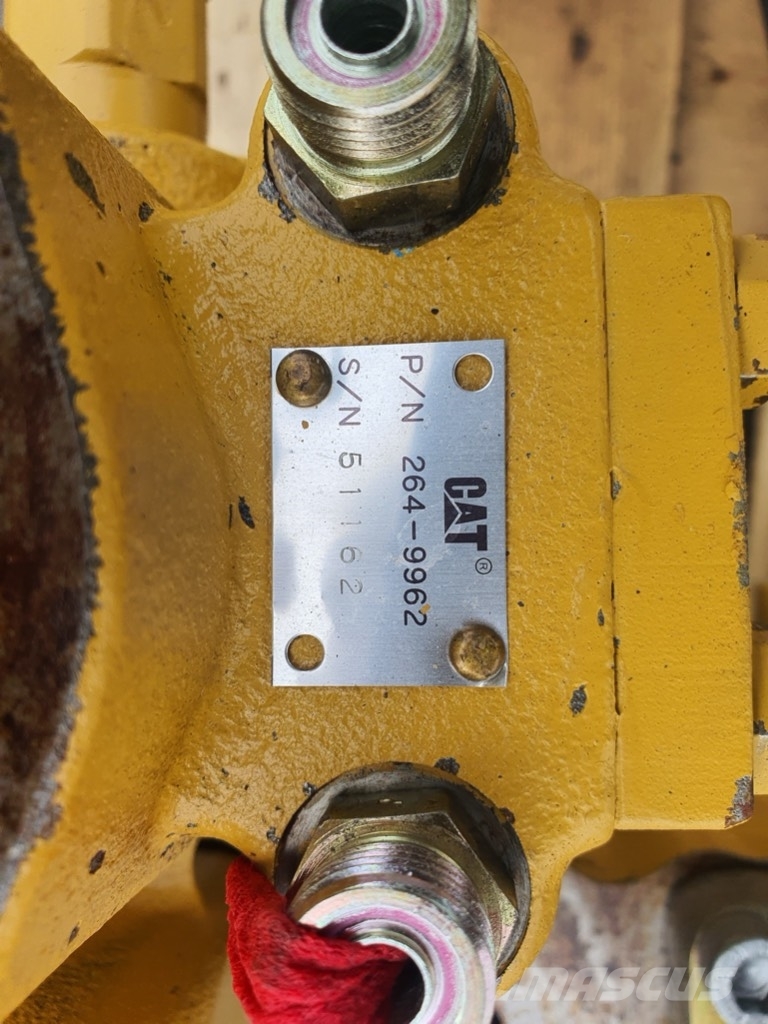 CAT 330 C ROZDZIELACZ HYDRAULICZNY Гідравліка