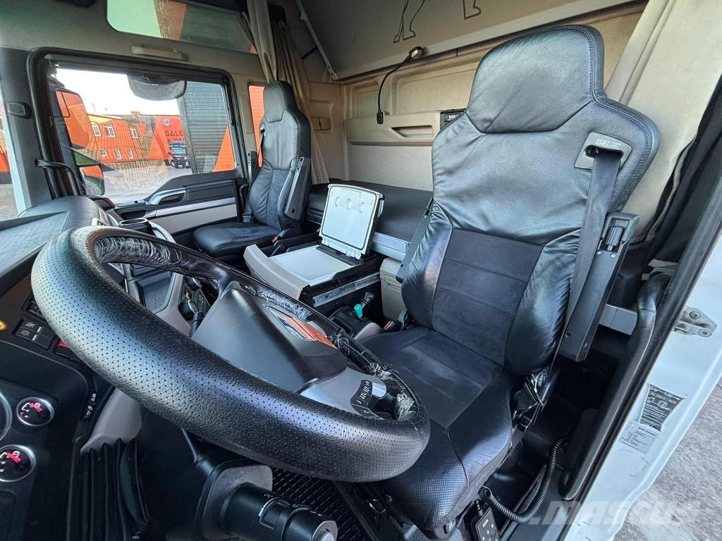MAN TGX 28.500 6x2 XXL CAB / INTARDER / DOUBLE BOGIE وحدات الجر