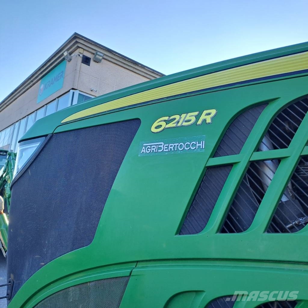 John Deere 6215 R AutoPower الجرارات