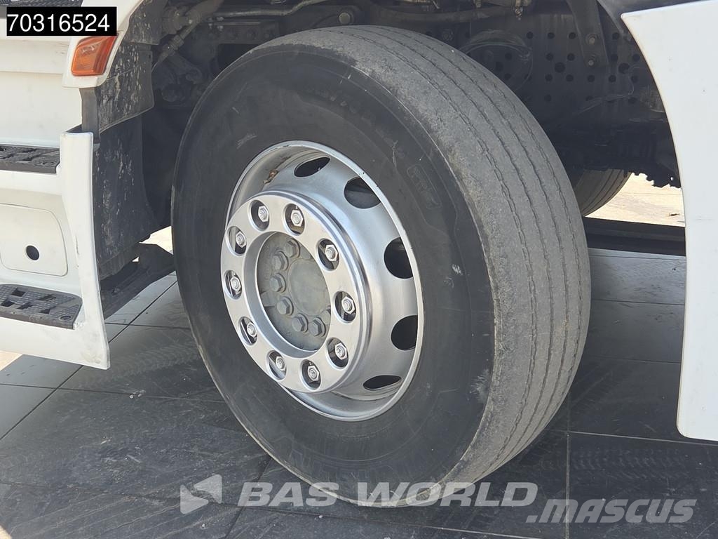 Mercedes-Benz Actros 1843 4X2 ClassicSpace Retarder LED Camiones tractor