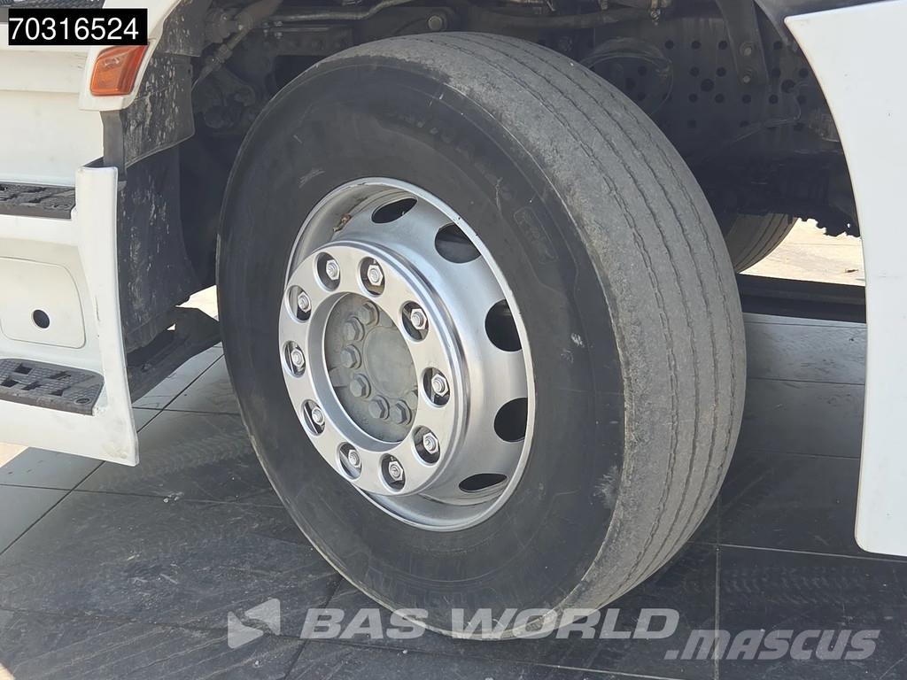 Mercedes-Benz Actros 1843 4X2 ClassicSpace Retarder LED Ťahače
