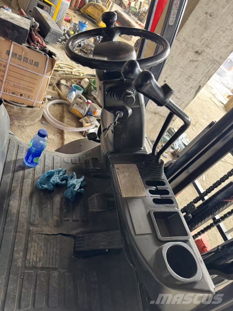 Toyota 7FD 30 8FD30  6FD30 Diesel forklifts