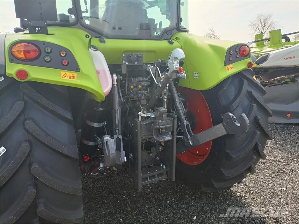 CLAAS Arion 420 Advanced Traktoren