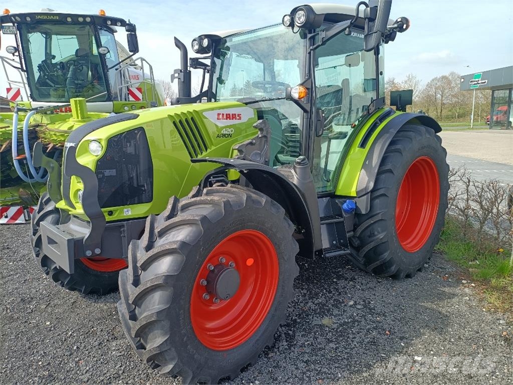 CLAAS Arion 420 Advanced Traktoren