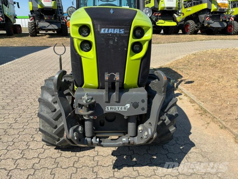 CLAAS NEXOS 240 S Traktoren