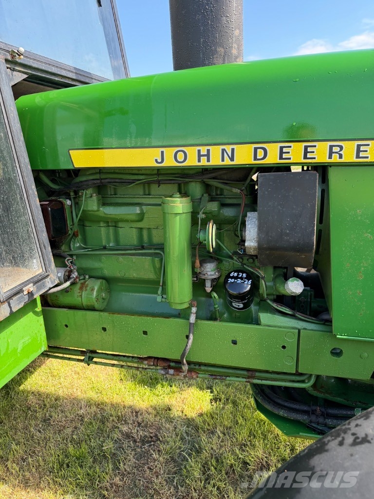 John Deere 3130 الجرارات
