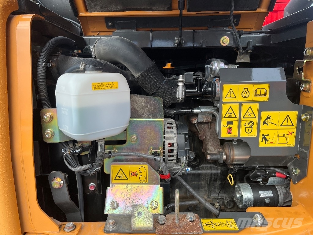 CASE CX 85 D / Engcon, Kauha, Rasvari Средни екскаватори 7т - 12т